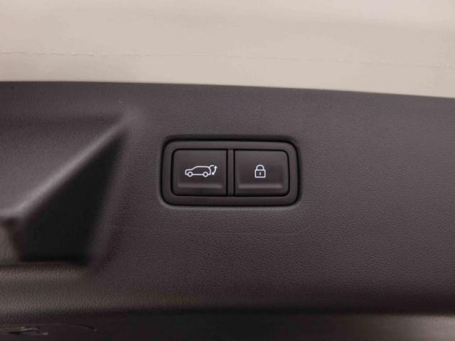 Hyundai Santa Fe image 9