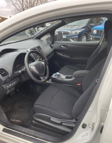 Nissan Leaf image 4