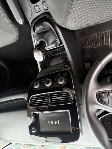 Renault Clio image 8