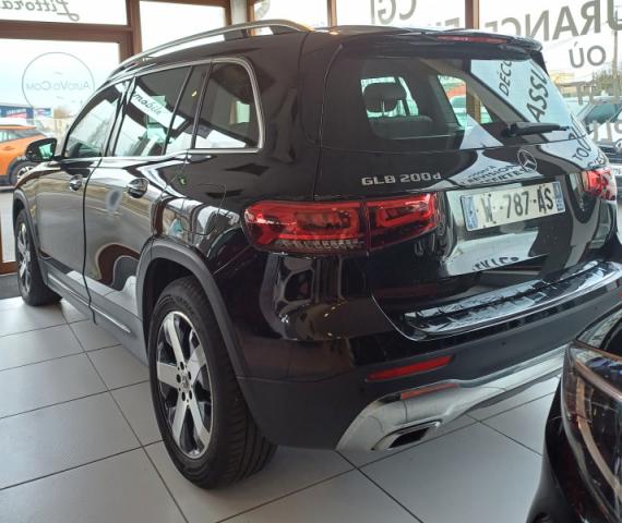 Mercedes Benz Glb image 7