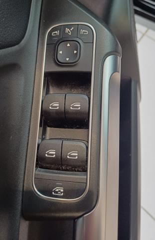 Mercedes Benz Glb image 1