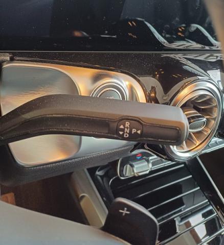 Mercedes Benz Glb image 8