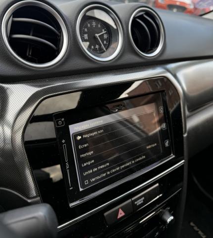 Suzuki Vitara image 8