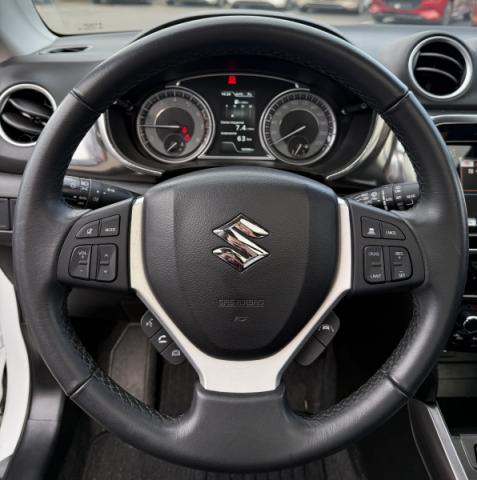 Suzuki Vitara image 9