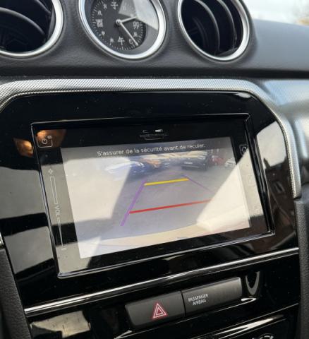 Suzuki Vitara image 7