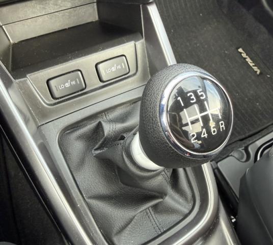 Suzuki Vitara image 2