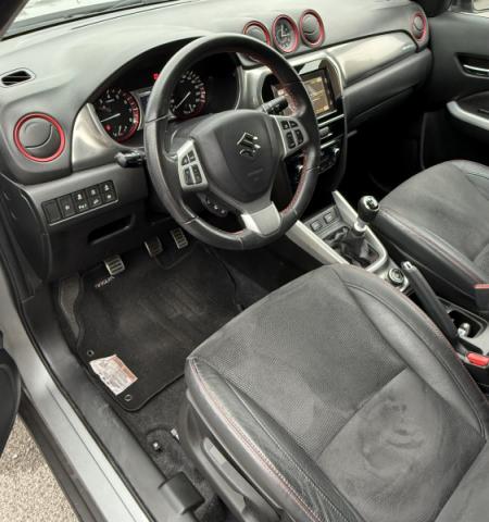 Suzuki Vitara image 6