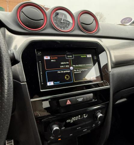 Suzuki Vitara image 7