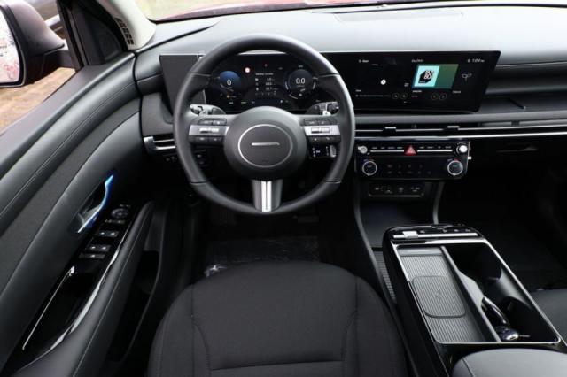 Hyundai Tucson image 3