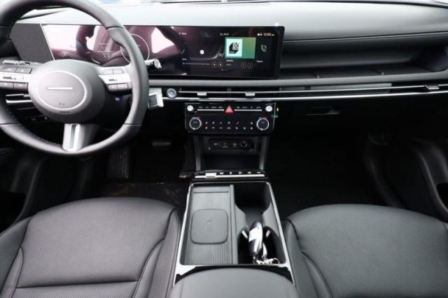 Hyundai Tucson image 1