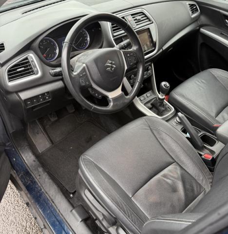 Suzuki S-Cross image 5