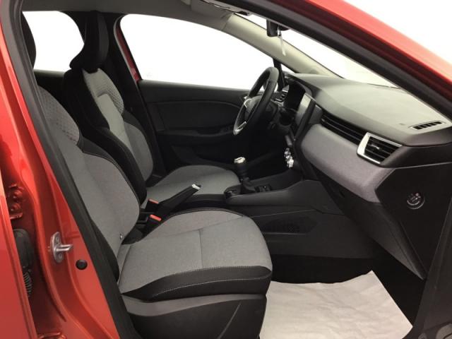 Renault Clio image 2