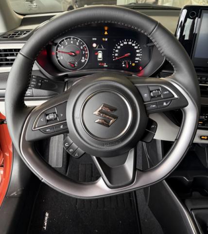 Suzuki Swift image 9