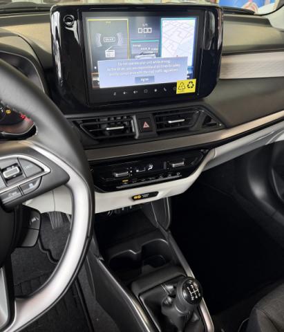 Suzuki Swift image 8