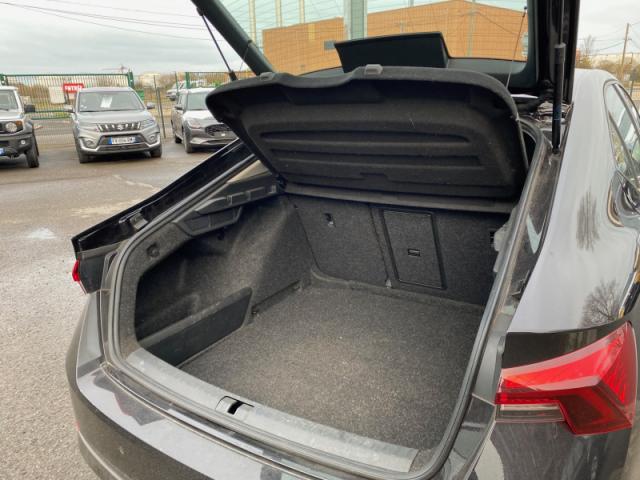 Skoda Octavia image 1