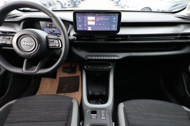 Jeep Avenger image 5