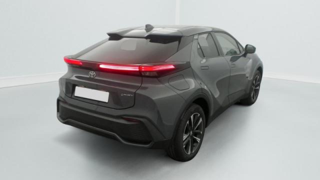 Toyota C-Hr image 5