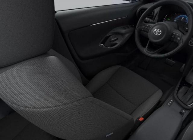 Toyota Yaris Cross image 2