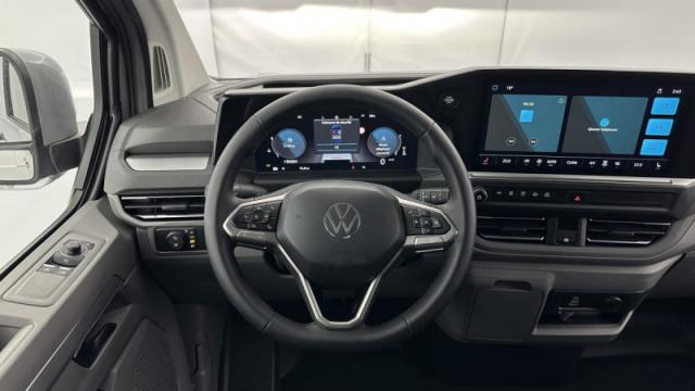 Volkswagen Transporter image 2