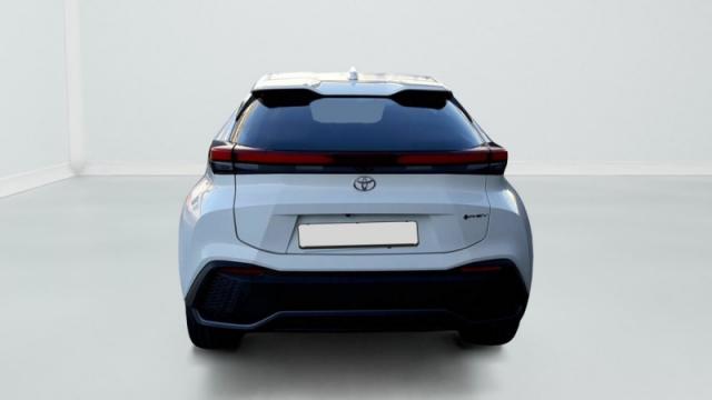Toyota C-Hr image 5