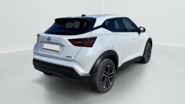 Nissan Juke image 9