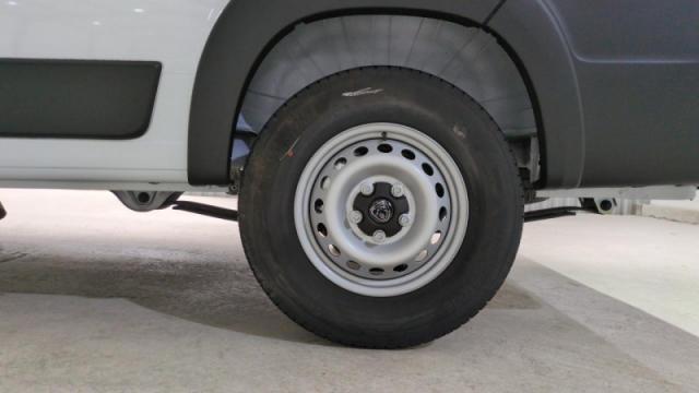 Peugeot Boxer image 1