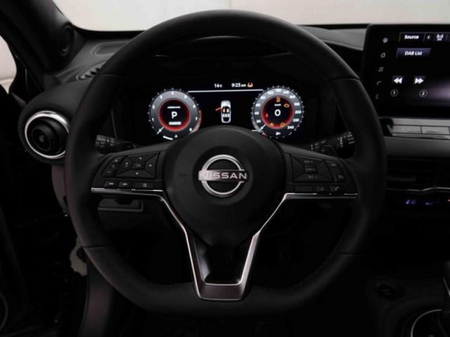 Nissan Juke image 6