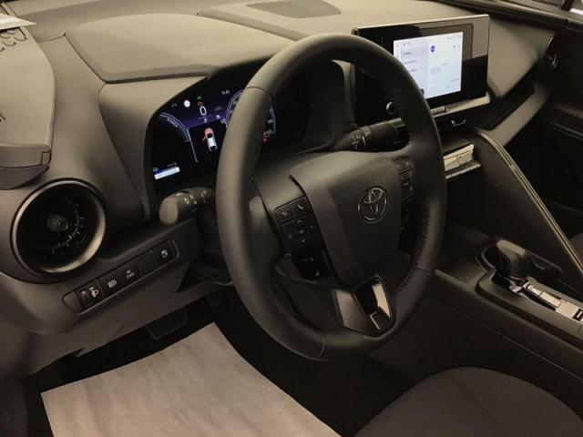 Toyota C-Hr image 2