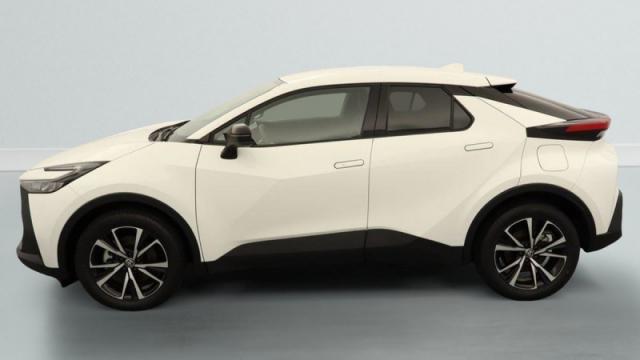Toyota C-Hr image 5