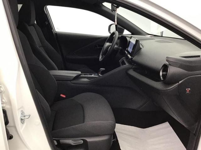 Toyota C-Hr image 1