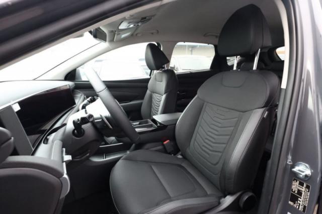 Hyundai Tucson image 6