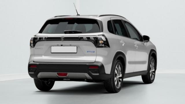 Suzuki S-Cross image 1