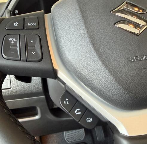 Suzuki Vitara image 8