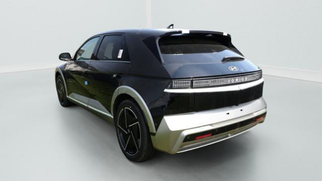 Hyundai Ioniq image 2