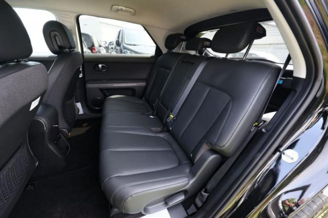 Hyundai Ioniq image 3