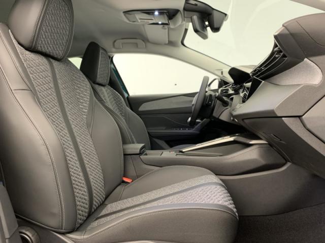 Peugeot 308 image 1