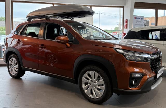 Suzuki S-Cross image 2