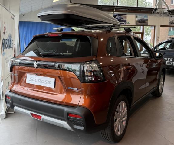 Suzuki S-Cross image 3