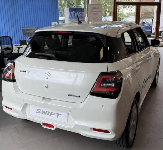 Suzuki Swift image 8