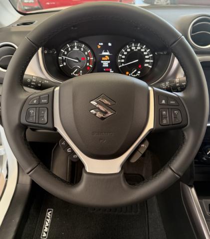 Suzuki Vitara image 7