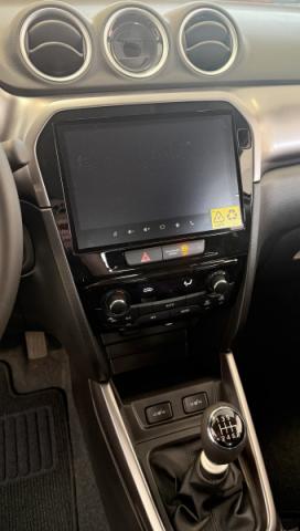 Suzuki Vitara image 1