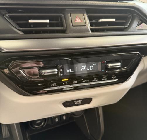 Suzuki Swift image 8