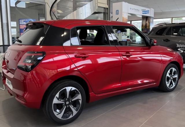 Suzuki Swift image 9