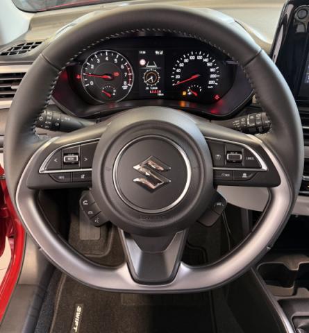 Suzuki Swift image 2