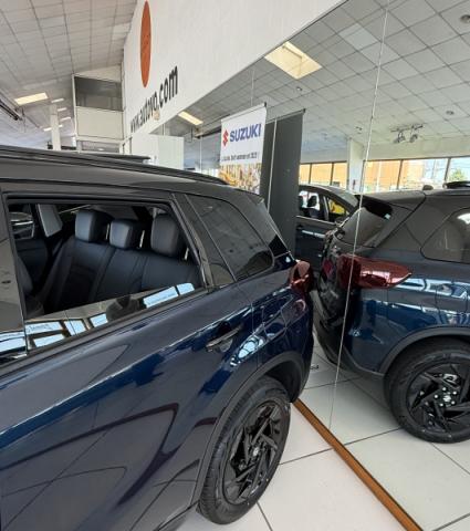 Suzuki Vitara image 3