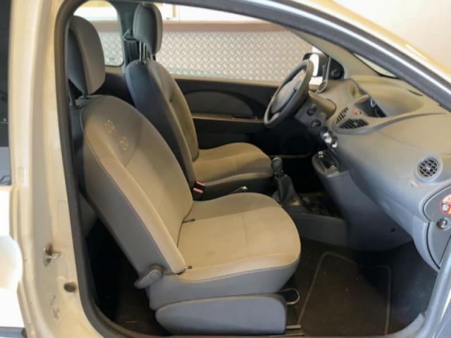 Renault Twingo image 2
