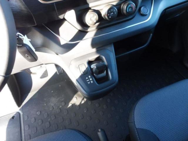 Renault Trafic image 7