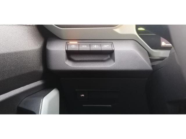 Dacia Duster image 9