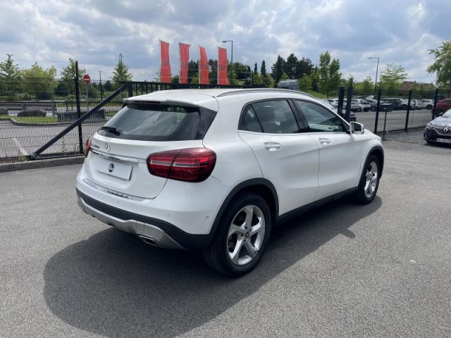 Mercedes Benz Gla image 8