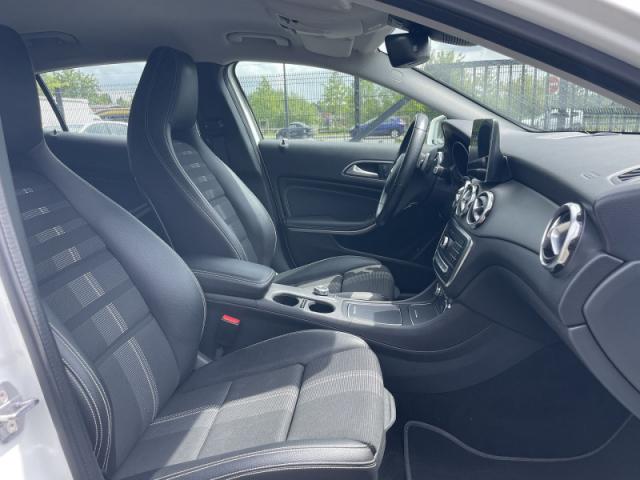 Mercedes Benz Gla image 1